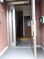 京都市伏見区新町、中古一戸建ての外観画像です