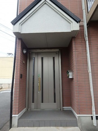 京都市伏見区新町、中古一戸建ての外観画像です