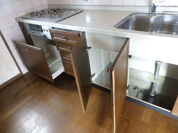 京都市伏見区新町、中古一戸建てのキッチン画像です