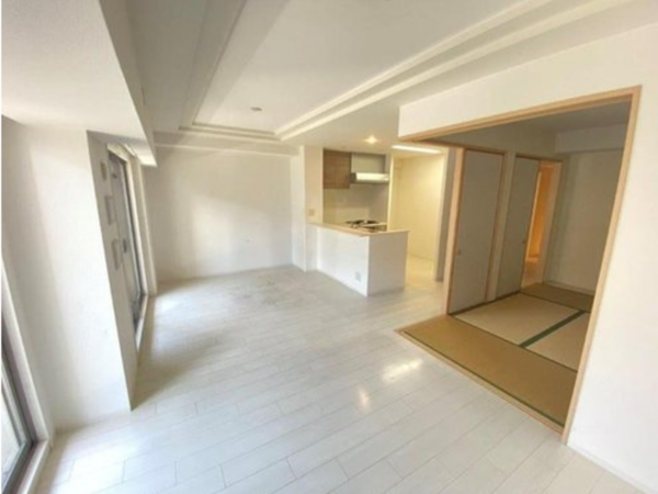 京都市南区唐橋川久保町、マンションの画像です