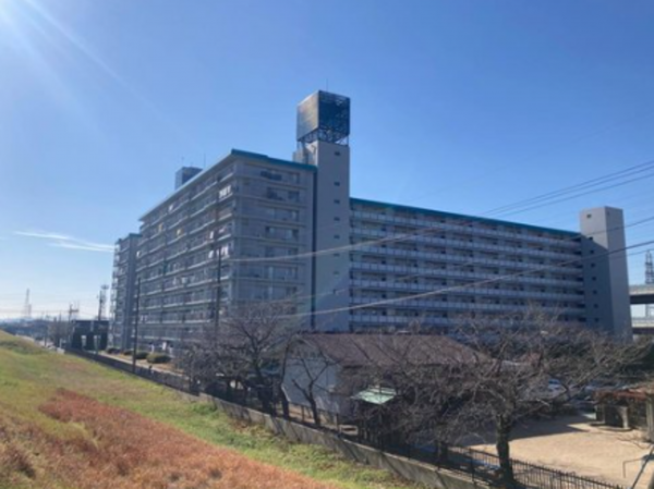 京都市伏見区横大路下三栖山殿、マンションの画像です