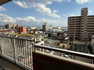 京都市南区久世大薮町、マンションの画像です