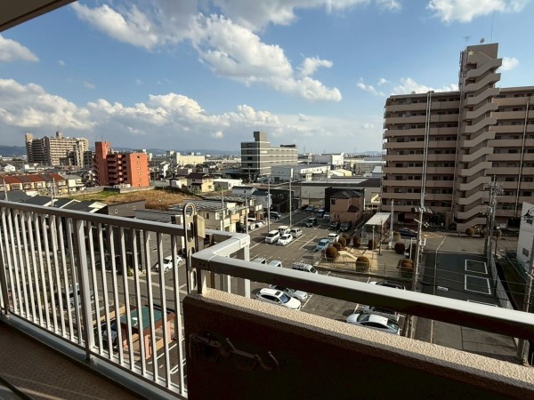 京都市南区久世大薮町、マンションの画像です