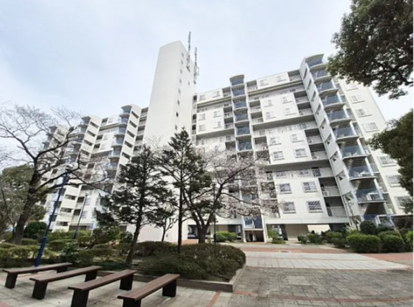 京都市伏見区深草出羽屋敷町、マンションの画像です