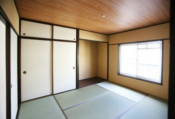 京都市伏見区深草正覚町、マンションの画像です