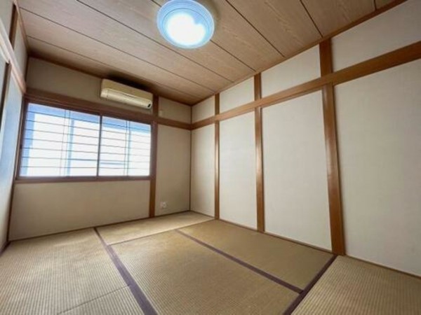 京都市伏見区羽束師菱川町、中古一戸建ての画像です