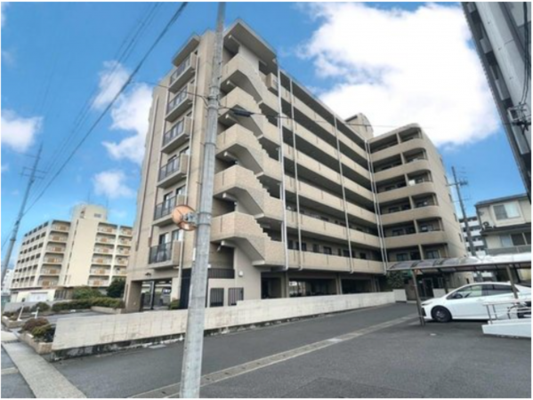 京都市伏見区桃山町丹後、マンションの画像です