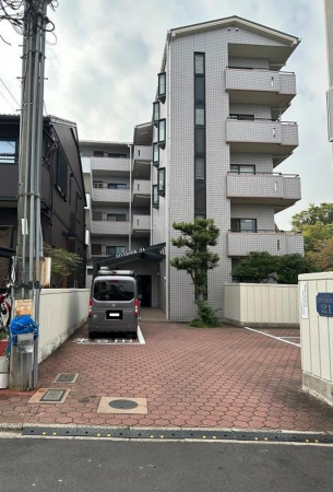 京都市伏見区下中町、マンションの画像です