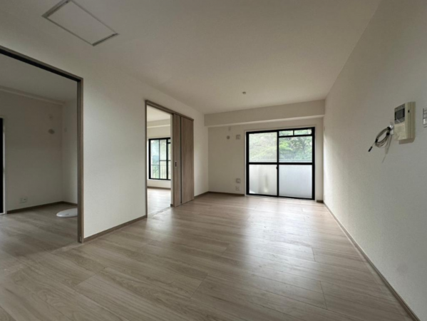京都市伏見区下中町、マンションの画像です