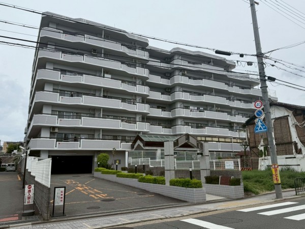 京都市伏見区桃山町松平筑前、マンションの画像です