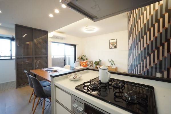 京都市右京区、マンションのキッチン画像です
