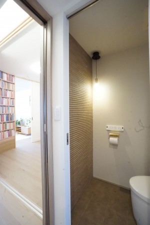 京都市右京区、マンションのトイレ画像です