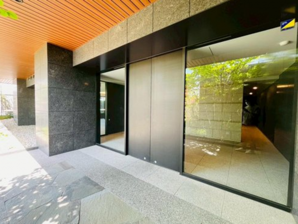 京都市南区久世上久世町、マンションの画像です