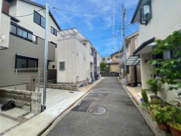 京都市伏見区深草極楽寺町、新築一戸建ての画像です