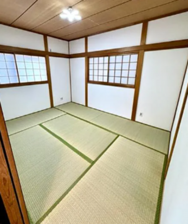 京都市伏見区深草大亀谷岩山町、中古一戸建ての画像です