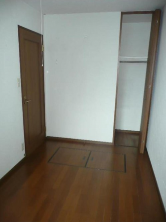 京都市伏見区醍醐構口町、マンションの画像です