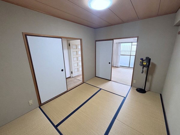 京都市伏見区淀際目町、マンションの画像です