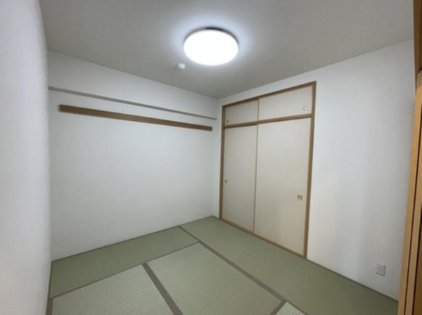 京都市伏見区深草越後屋敷町、マンションの画像です