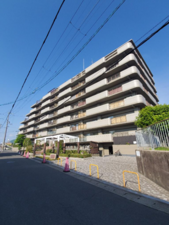 京都市伏見区石田大山町、マンションの画像です