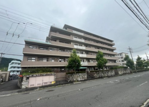 京都市伏見区醍醐構口町、マンションの画像です