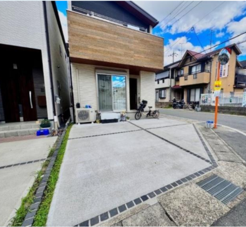 京都市伏見区羽束師鴨川町、中古一戸建ての画像です
