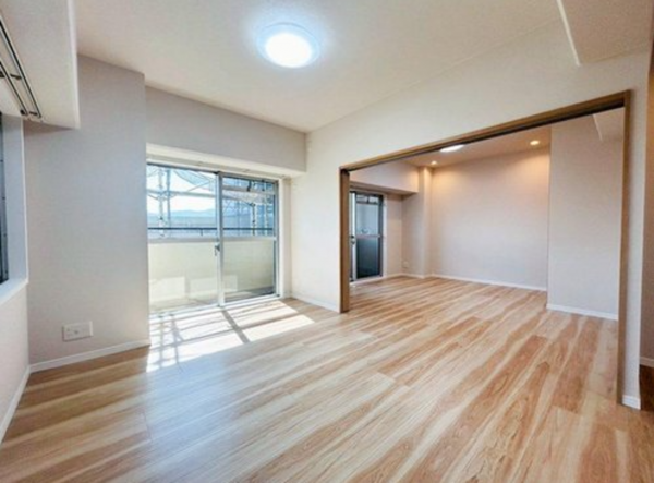 京都市南区久世上久世町、マンションの画像です