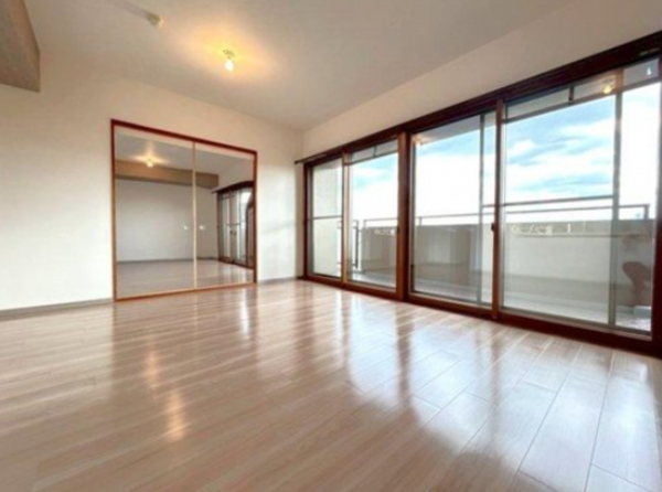 京都市伏見区深草新門丈町、マンションの画像です