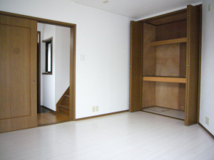 京都市伏見区久我森の宮町、収益物件/住宅の画像です