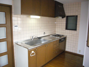 京都市伏見区久我森の宮町、収益物件/住宅の画像です