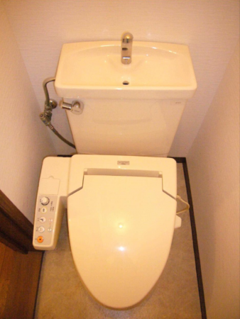 京都市伏見区久我森の宮町、収益物件/住宅の画像です