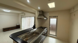 京都市南区上鳥羽高畠町、マンションの画像です