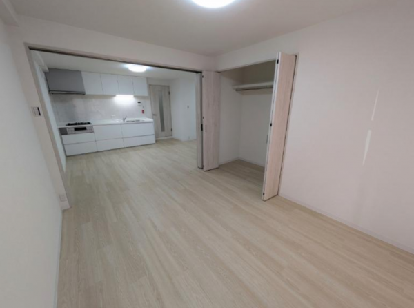 京都市伏見区深草出羽屋敷町、マンションの画像です