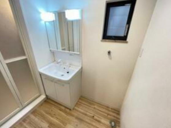 京都市伏見区羽束師志水町、収益物件/住宅の画像です