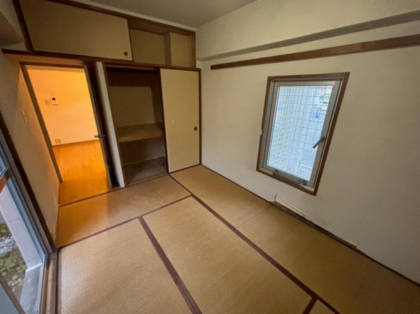 京都市伏見区日野西風呂町、マンションの画像です