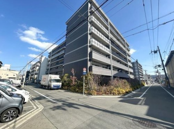 京都市南区東九条西河辺町、マンションの画像です