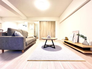 京都市伏見区東柳町、マンションの画像です