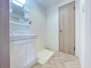 京都市南区久世上久世町、マンションの画像です