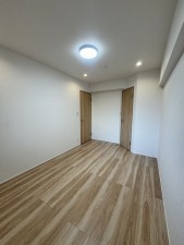 朝霞市膝折町、マンションの画像です