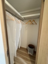 朝霞市膝折町、マンションの画像です