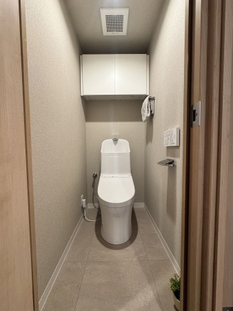 朝霞市膝折町、マンションの画像です