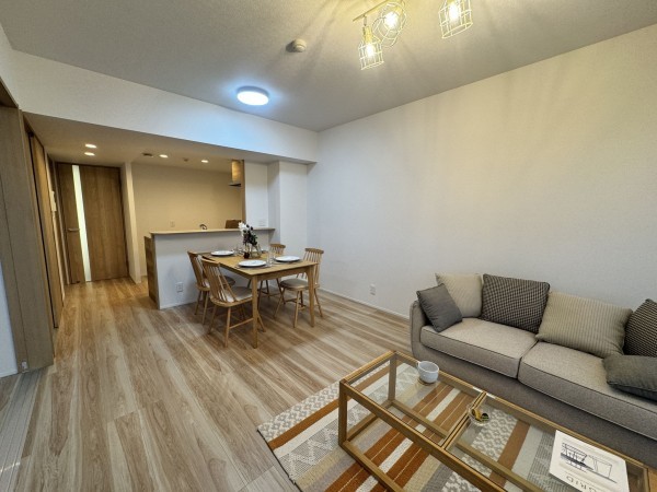 朝霞市膝折町、マンションの画像です