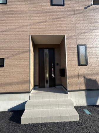 朝霞市宮戸、新築一戸建ての玄関画像です