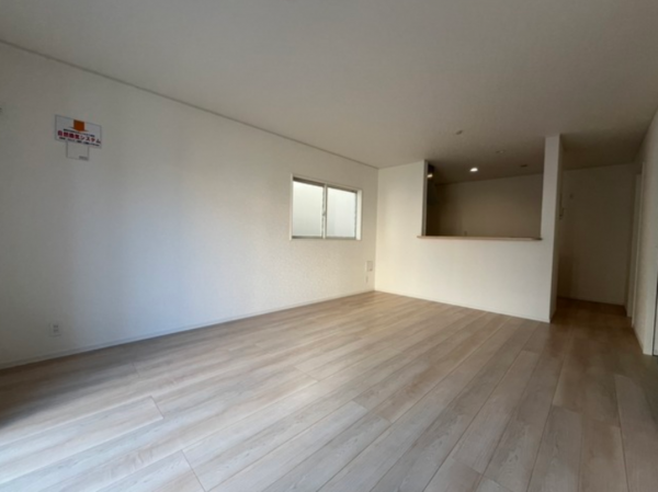 朝霞市宮戸、新築一戸建ての居間画像です