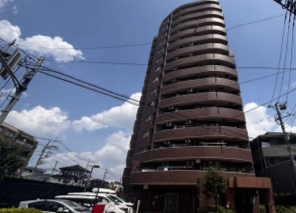 朝霞市根岸台、マンションの外観画像です