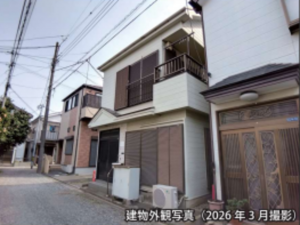 朝霞市宮戸、中古一戸建ての外観画像です