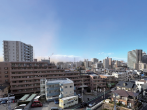 朝霞市三原、マンションの画像です