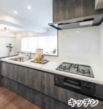 朝霞市膝折町、マンションのキッチン画像です