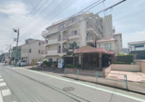 朝霞市三原、マンションの外観画像です