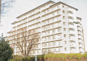 朝霞市栄町、マンションの外観画像です