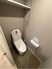 朝霞市栄町、マンションのトイレ画像です